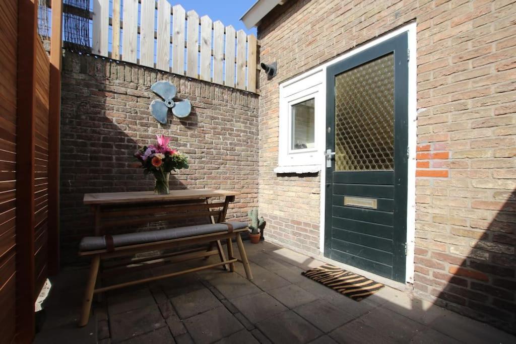 Zomerhuis Benita'S Met Parkeer Plaats ノールトウェイク エクステリア 写真